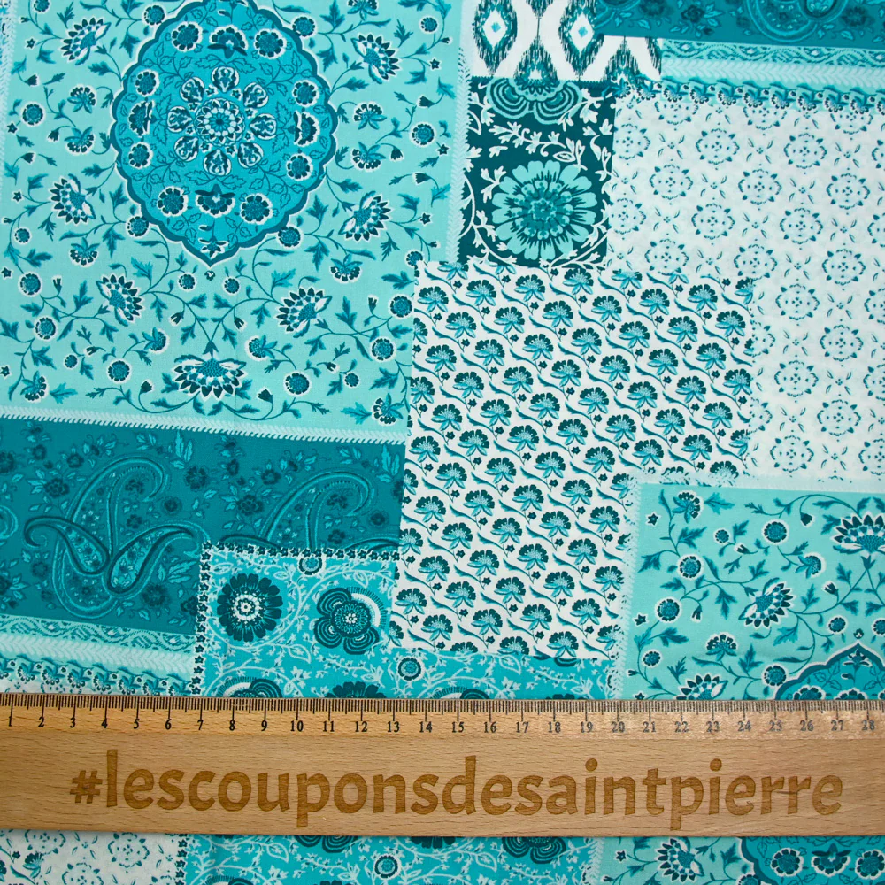 Viscose imprimée patchwork turquoise - Image 2