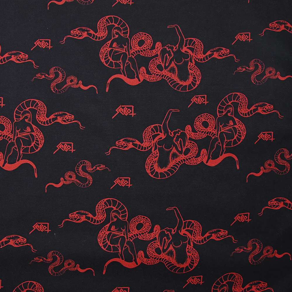 Viscose imprimée serpents rouge fond bleu nuit