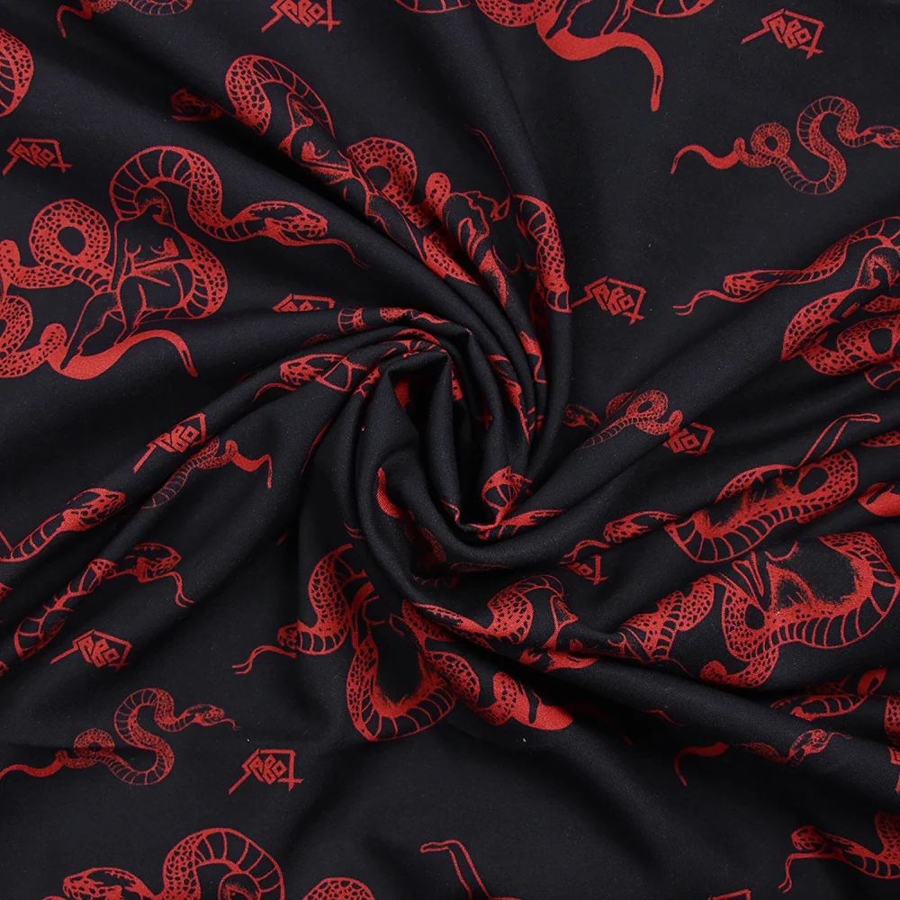Viscose imprimée serpents rouge fond bleu nuit - Image 2