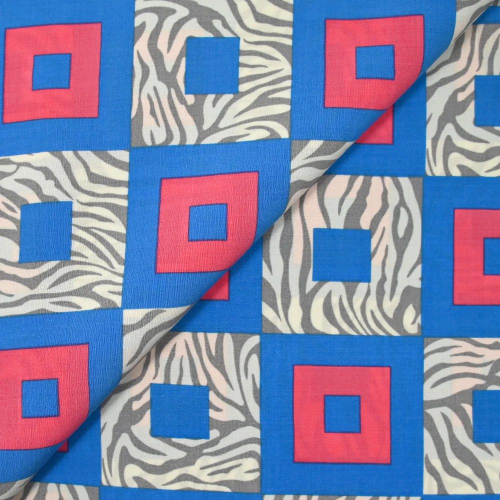 Viscose imprimée tigre et carré bleu et rose - Image 4