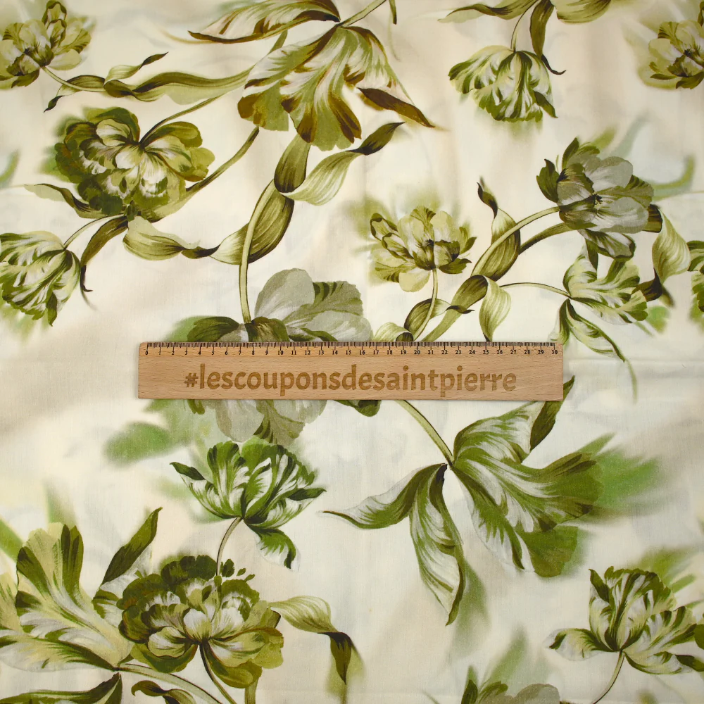 Viscose imprimée tulipes entremêlées vert fond écru - Image 3
