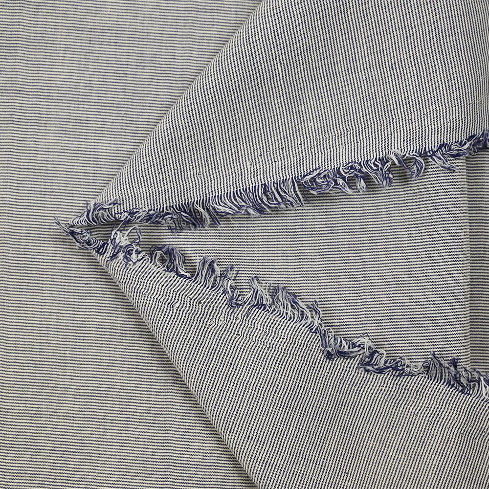 Voile de coton tissé-teint Abbie rayure blanche et bleu marine - Image 3