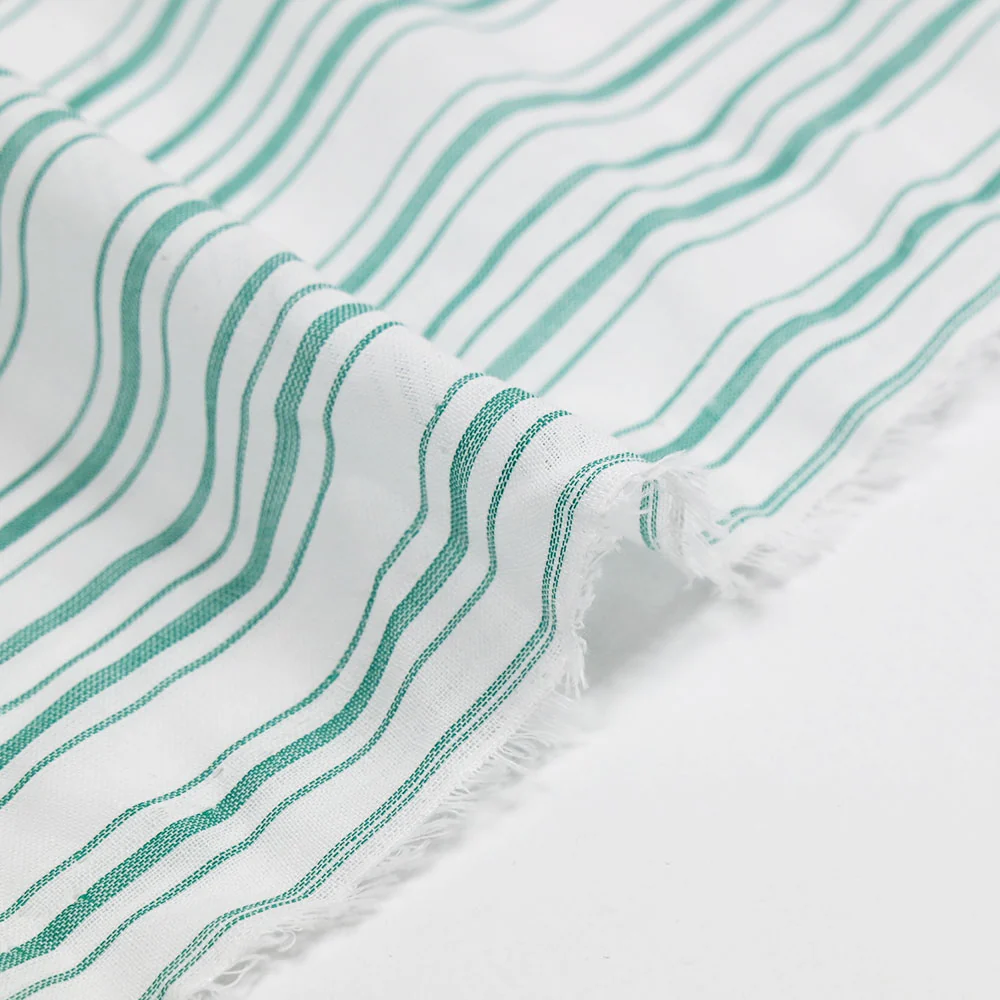 Voile de coton tissé-teint rayé vert fond blanc - Image 5