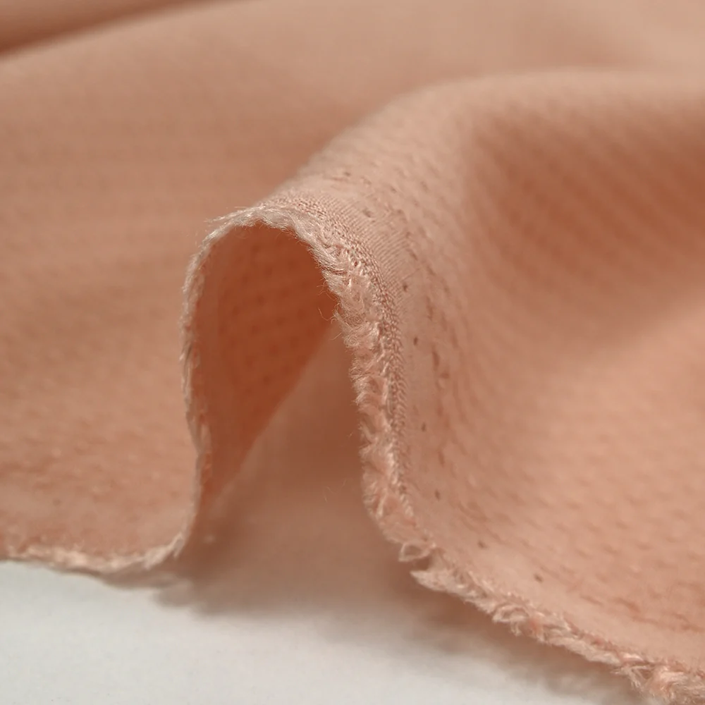 Voile de viscose jacquard satiné Sana blush - Image 6