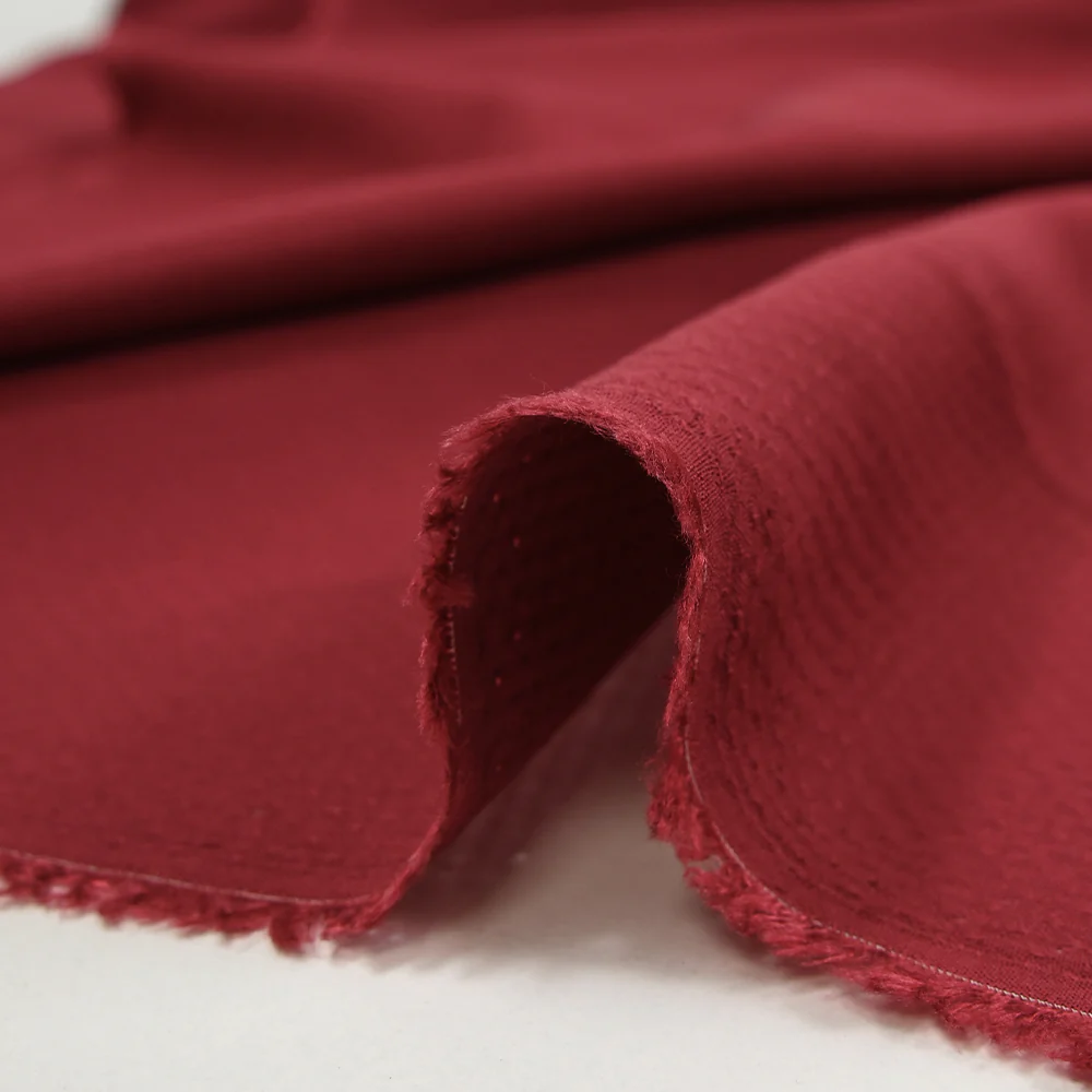 Voile de viscose jacquard satiné Sana bordeaux - Image 6